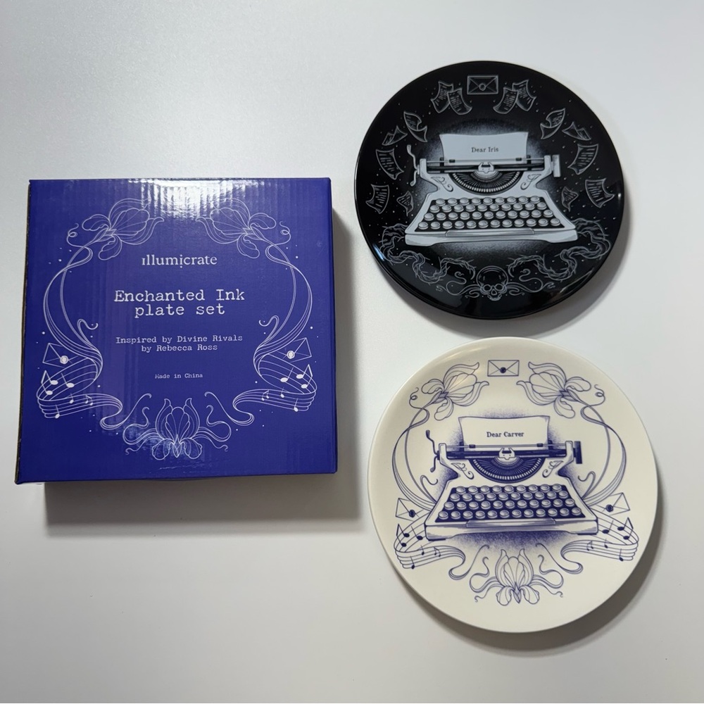 Illumicrate Enchanted Ink Plate Set Divine Rivals